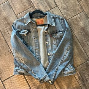 Women’s Levis Jean Jacket